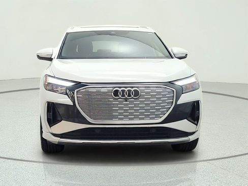 Used 2024 Audi Q4 e-tron Premium Plus w/ Premium Plus AWD/4WD image 2