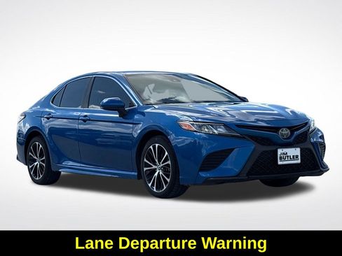 Used 2019 Toyota Camry SE FWD image 11