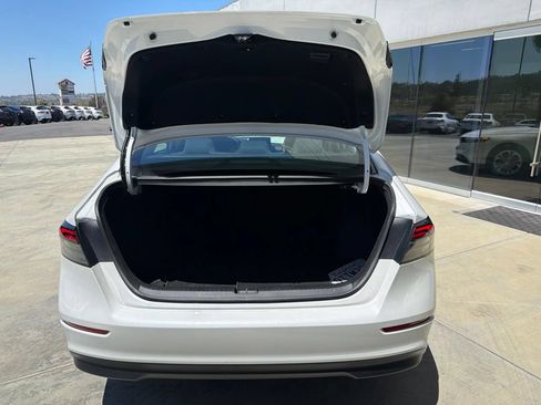 Used 2025 Honda Accord LX image 10