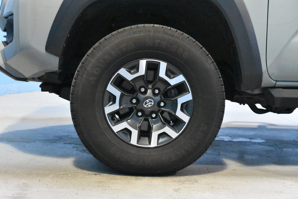 Used 2023 Toyota Tacoma TRD Off-Road AWD/4WD image 26