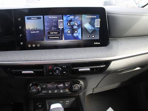 New 2026 Nissan Kicks SV w/ SV Premium Package image 13