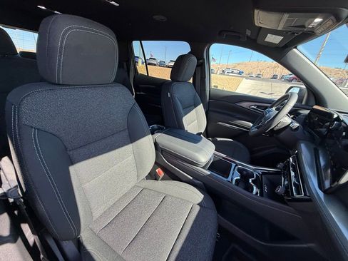 New 2026 Chevrolet Traverse LT w/ Driver Confidence Package image 13