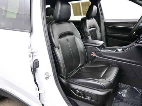 Used 2025 Jeep Grand Cherokee L Limited image 14