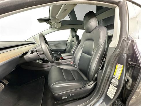 Used 2019 Tesla Model 3 Long Range image 4
