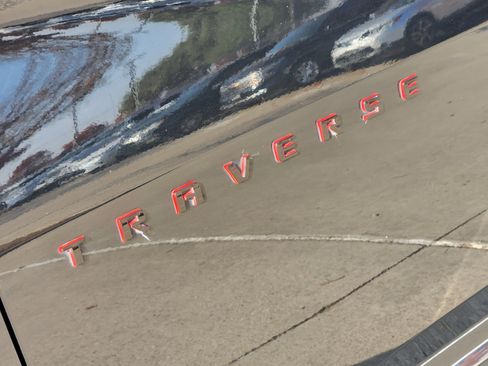 Used 2019 Chevrolet Traverse Premier w/ Redline Edition image 14