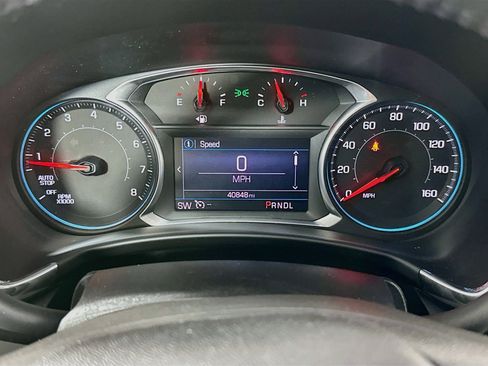Used 2019 Chevrolet Equinox LT FWD image 19
