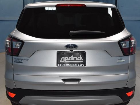 Used 2017 Ford Escape SE FWD image 30