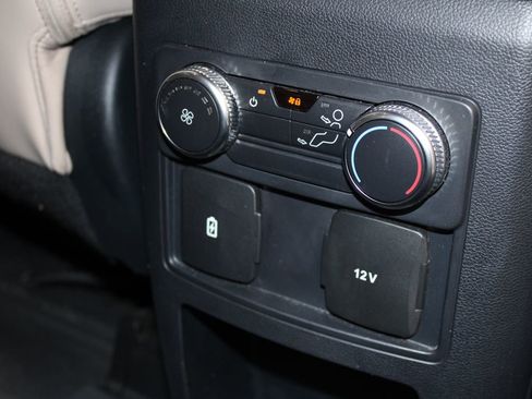 Used 2021 Ford Explorer XLT w/ Equipment Group 202A image 35