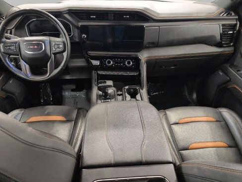 Used 2024 GMC Sierra 1500 AT4 w/ Technology Package AWD/4WD image 6