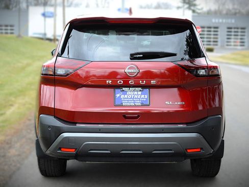 Used 2023 Nissan Rogue SL image 6
