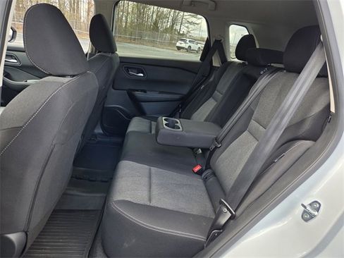 Certified 2025 Nissan Rogue SV image 6