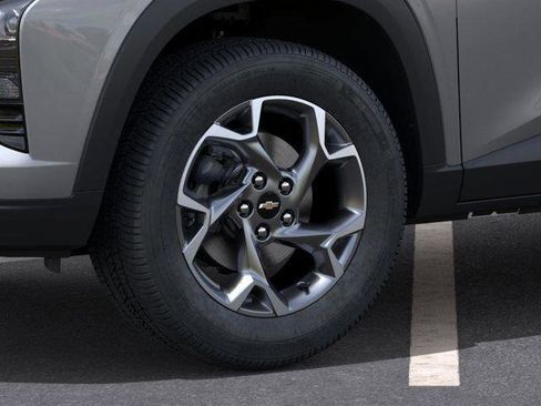 New 2026 Chevrolet Trax LT w/ Driver Confidence Package FWD image 9