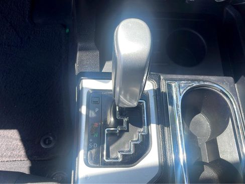 Used 2015 Toyota Tundra SR5 image 22