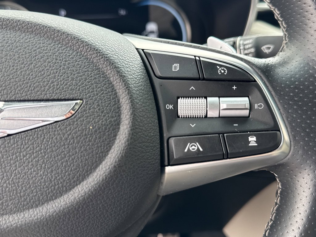Used 2023 Genesis G70 3.3T w/ Sport Prestige Package RWD image 13