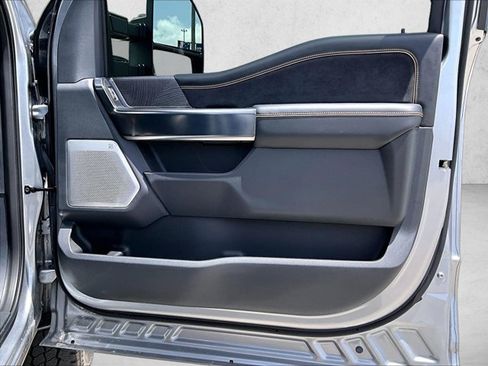 Used 2024 Ford F250 Platinum AWD/4WD image 19