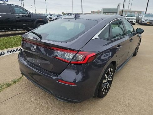 Used 2022 Honda Civic EX-L image 5