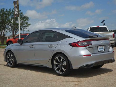 Used 2026 Honda Civic Sport Touring image 4