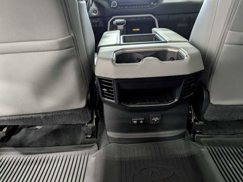 Used 2023 Toyota Tundra Limited image 21