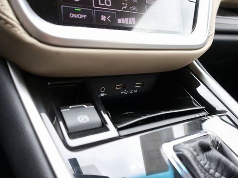 Used 2021 Subaru Outback Limited XT image 39