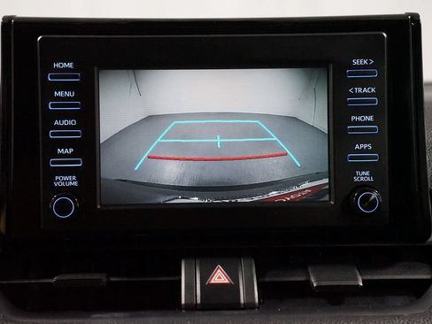Used 2019 Toyota RAV4 XLE FWD image 18