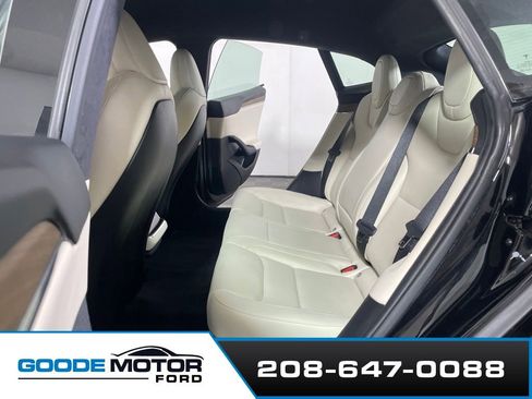Used 2022 Tesla Model S AWD/4WD image 17