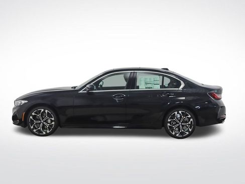 Used 2025 BMW 330i xDrive Sedan w/ Premium Package AWD/4WD image 2