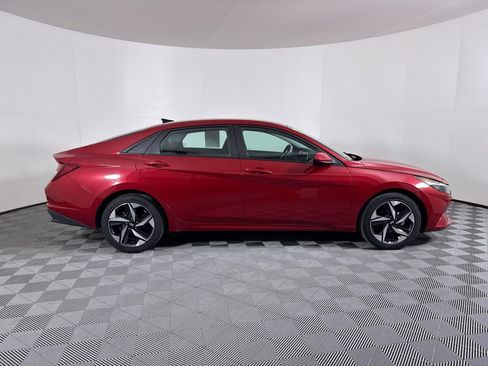 Used 2023 Hyundai Elantra SEL w/ Convenience Package image 13