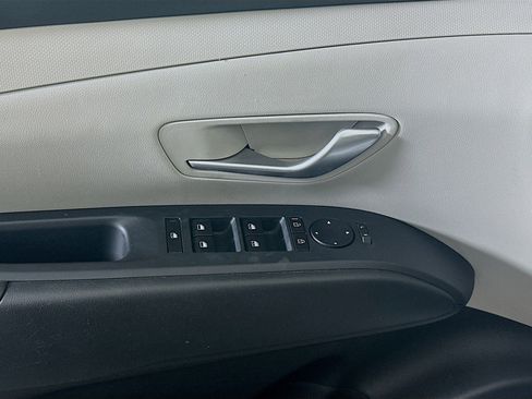 Used 2025 Hyundai Tucson SEL image 15