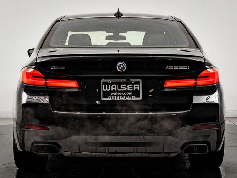 Used 2023 BMW M550i xDrive w/ Executive Package image 9