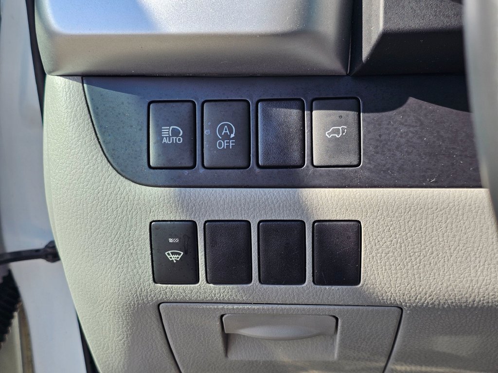 Used 2018 Toyota Highlander XLE AWD/4WD image 32
