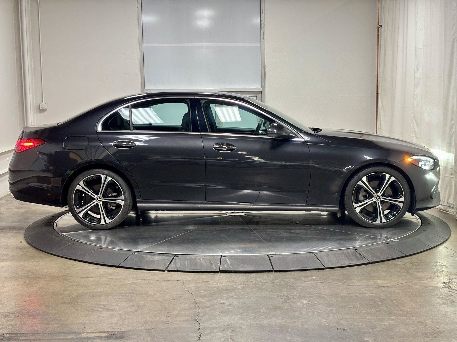 Used 2023 Mercedes-Benz C 300 4MATIC Sedan image 11