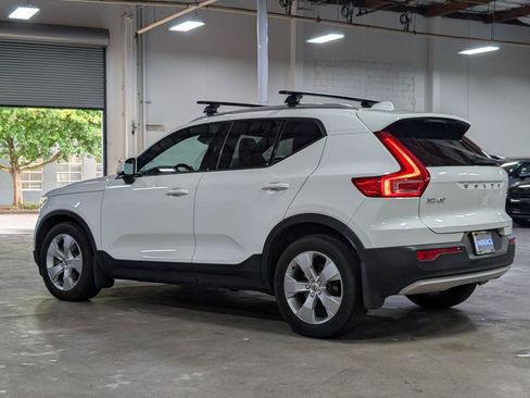 Used 2019 Volvo XC40 T5 Momentum AWD/4WD image 5