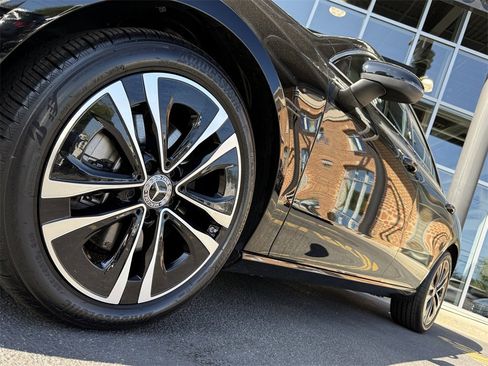 Certified 2025 Mercedes-Benz CLA 250 4MATIC image 11