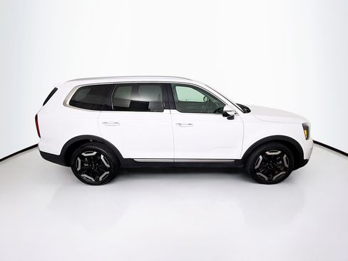 Used 2025 Kia Telluride S FWD image 10
