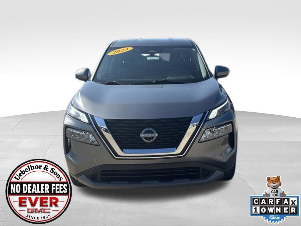 Used 2023 Nissan Rogue SV AWD/4WD image 2