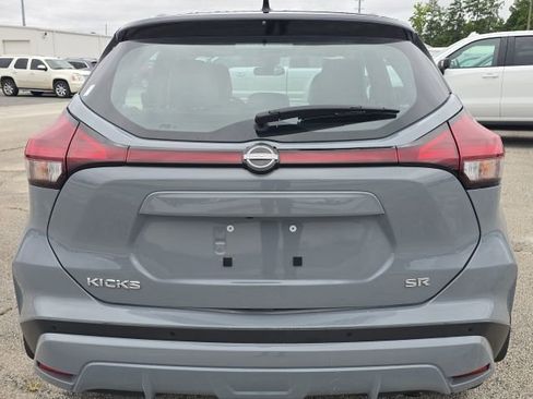 Used 2023 Nissan Kicks SR w/ SR Premium Package image 4