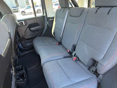 Used 2024 Jeep Wrangler Unlimited Rubicon AWD/4WD image 25