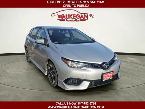 Used 2016 Scion iM Base 4dr Hatchback CVT image 3