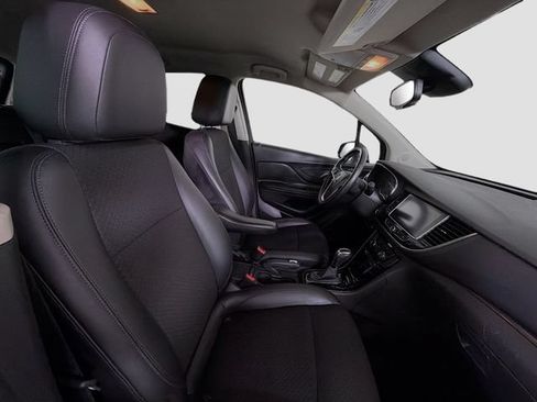 Used 2018 Buick Encore Preferred FWD image 27