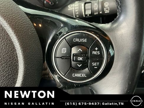 Used 2020 Kia Soul EX FWD image 32