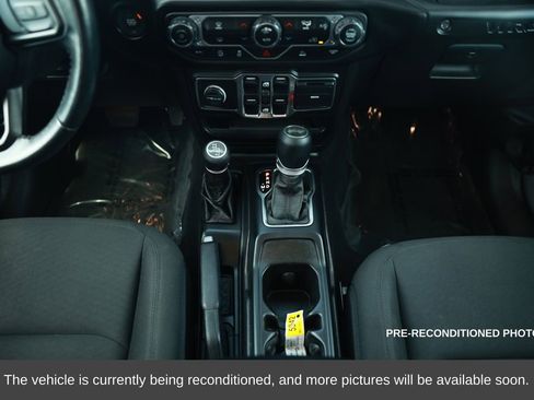 Used 2021 Jeep Wrangler Unlimited Sport S image 31