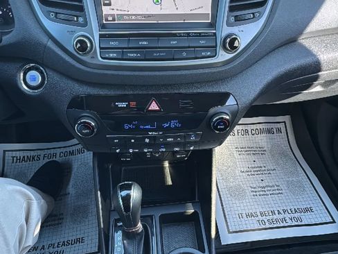 Used 2018 Hyundai Tucson SEL Plus w/ Cargo Package FWD image 16