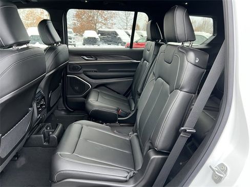 New 2025 Jeep Grand Cherokee L Limited w/ Trailer Tow Package image 5