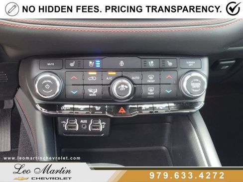 Used 2024 Dodge Durango GT RWD image 28