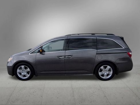 Used 2012 Honda Odyssey Touring Elite image 3