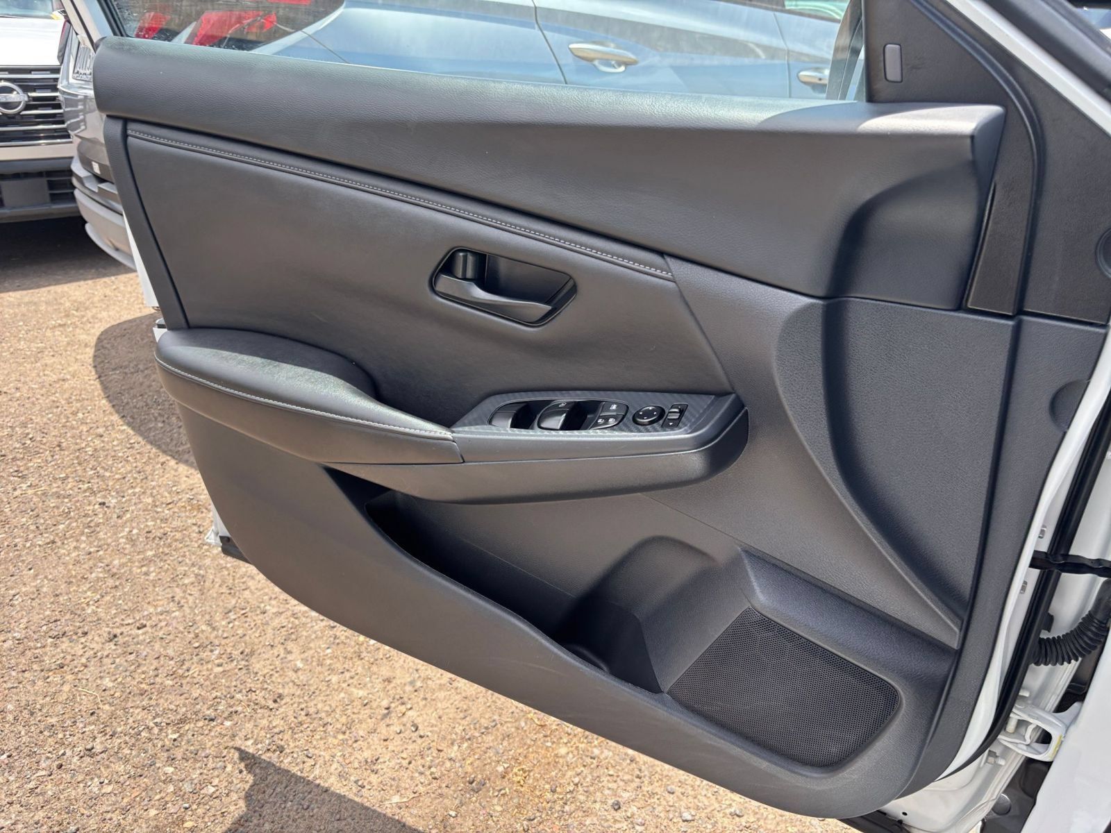 Used 2025 Nissan Sentra S FWD image 18
