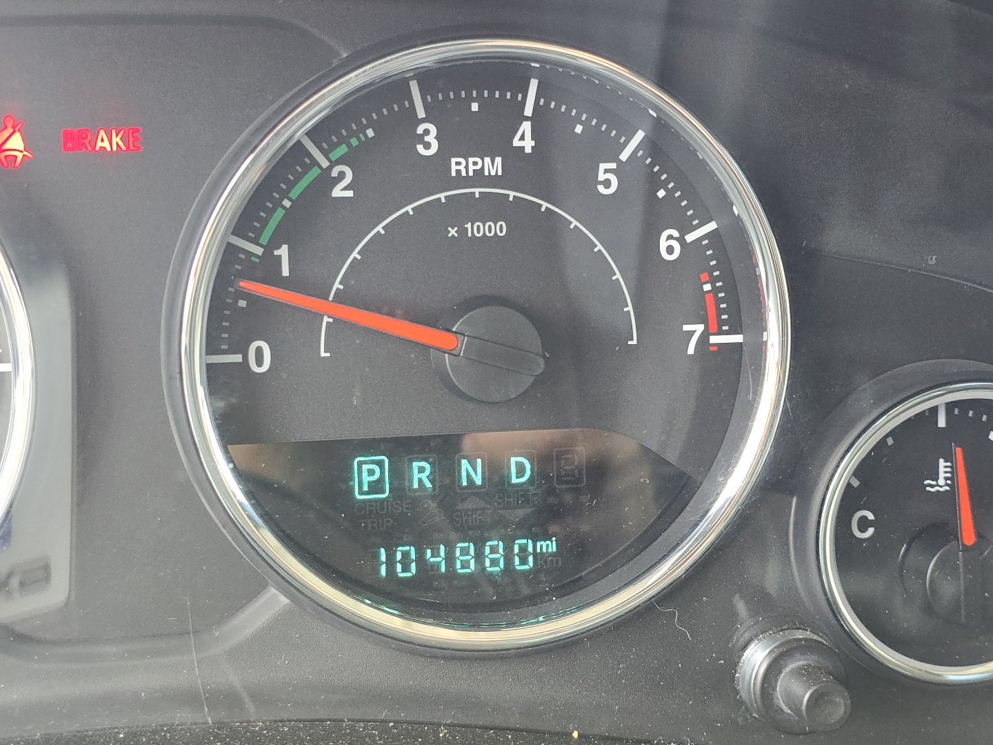Used 2016 Jeep Wrangler Unlimited Sahara w/ Connectivity Group AWD/4WD image 29