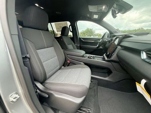 New 2026 GMC Acadia Elevation w/ Black Edition FWD image 32