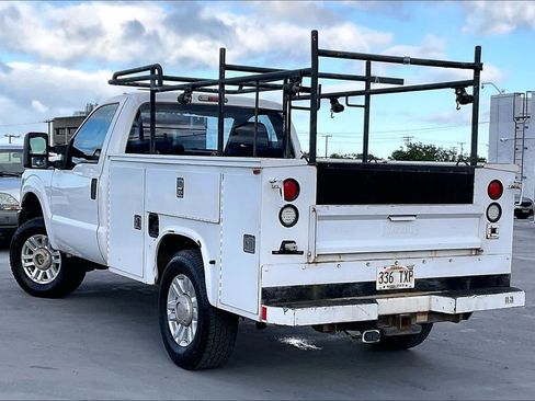 Used 2012 Ford F250 XL w/ FX4 Off Road Pkg AWD/4WD image 4