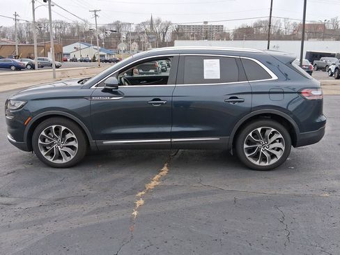 Used 2022 Lincoln Nautilus Reserve image 6